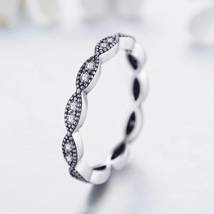Vintage S925 sterling silver marquise wave ring with micro-set zircons and beaded edges