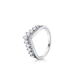 Elegant S925 sterling silver crown ring featuring a V-shaped curve and white zircon stones