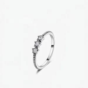 Bague Trois Étoiles en Argent Sterling 925 pour Femme Zirconia Minimaliste Anneau Perlé Bijoux de Mode Bague Empilable