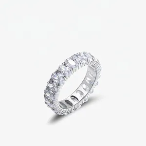 Anello Eternity in Argento Sterling 925 con Zirconia Taglio Ovale Elegante Fascia a Cerchio Completo Gioielli da Donna