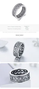 Détail de bague en argent 925 avec incrustation de zircone et poinçon S925 gravé