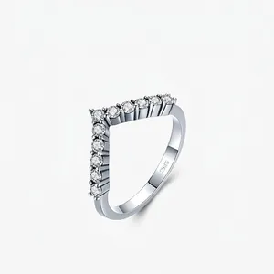 925 Sterling Silver Chevron V Shape Zirconia Ring For Women Minimalist Dainty Stackable Wedding Band Jewelry Finger Ring