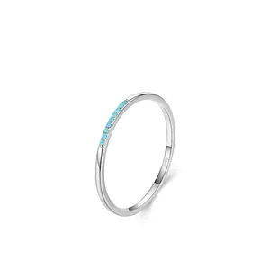 Bague empilable élégante en argent sterling S925 avec pierres turquoise