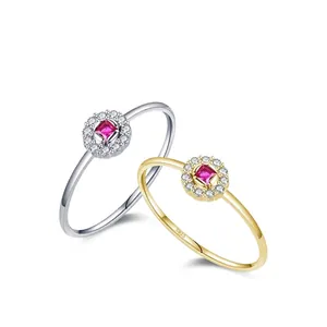 Ensemble de bagues en argent S925 avec pierres rouges carrées et halo de cristaux brillants