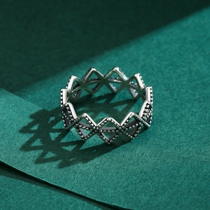 Retro 925 sterling silver geometric hollow ring with vintage textured bead edges