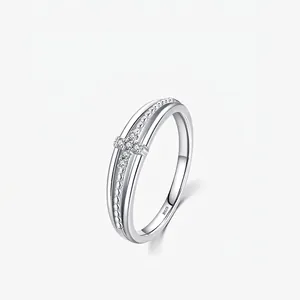 Bague Croix en Argent Sterling 925 pour Femme Exquis Micro Zirconia Double Rangée Bijoux Religieux de Mode Cadeau