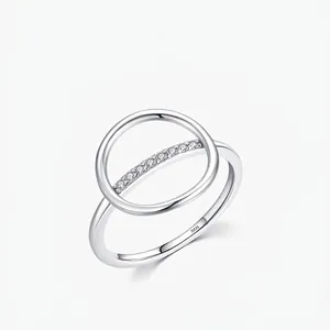 Bague Cercle Géométrique en Argent Sterling 925 Incrustée de Zirconia Minimaliste Ajourée Pour Femme Bijoux Quotidiens
