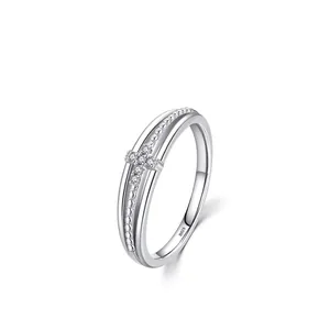 Bague en argent sterling S925 à trois couches avec motif croix serti de cristaux