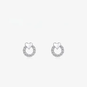 Orecchini a Bottone in Argento Sterling 925 con Cerchio a Cuore Micro Pave Zirconia per Donna Gioielli Eleganti di Nicchia