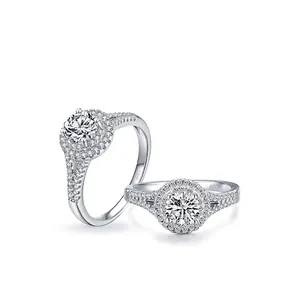 Eleganter S925 Sterlingsilber Ring mit runden Zirkonia-Steinen im Halo-Design