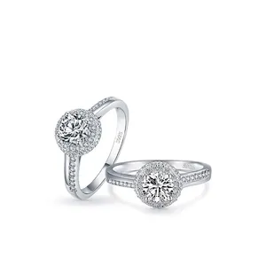 Bague de fiançailles halo classique en argent 925 avec zircons ronds brillants