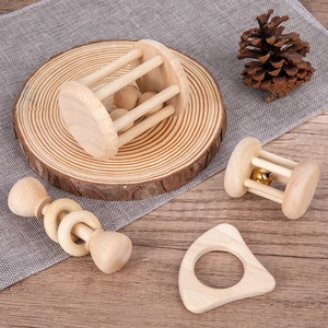Set di sonagli per neonati in legno naturale con campana rotante e massaggiagengive