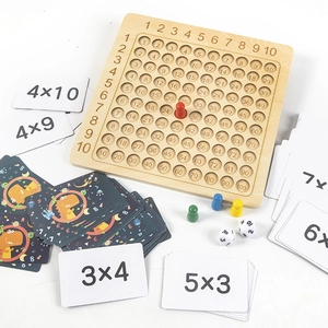 Tabella pitagorica educativa in legno con dadi e carte sfida per l'apprendimento