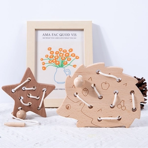 Wooden hedgehog and star lacing toy set for toddler early education and motor skills