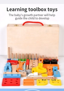 Détails de la boîte à outils en bois pour enfants avec scies et clés multicolores