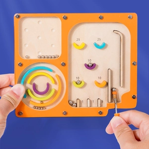 Gioco flipper labirinto in legno per bambini con fessure colorate e lanciatore
