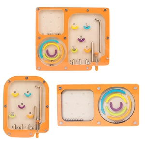 Gioco labirinto in legno arancione con sfere in acciaio e zone punteggio per bimbi