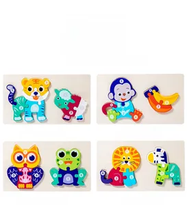 Details von Montessori-Holzpuzzles mit Tierfiguren und pädagogischen Zahlenfolgen