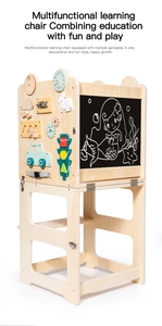 Dettaglio dello sgabello in legno con tavola attività e lavagna integrata per bambini