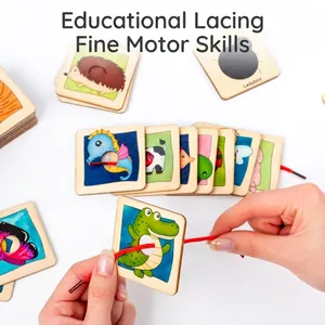 Gioco educativo di infilatura in legno con animali per abilità motorie bimbi