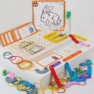Educational wooden geoboard toy set with rubber bands and geometric shape pattern cards