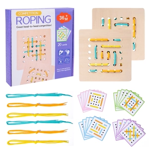 Gioco di allacciatura Montessori per bambini con tavole di legno carte e corde di coordinazione occhio-mano