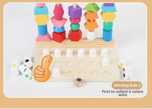 Détail d'un puzzle logique en bois avec blocs colorés et plateau de base à 6x3 trous