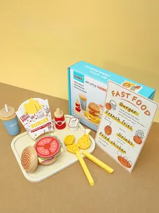Vue détaillée d'un ensemble de hamburgers en bois réaliste avec frites sur plateau