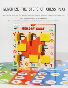 Dettaglio del gioco di memoria in legno con 12 tappi gialli e schede a tema colorate