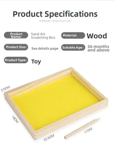 Vue détaillée du bac à sable en bois avec sable jaune et stylet pour l'apprentissage
