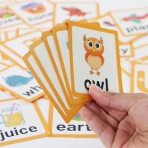 Cartes éducatives d'anglais pour tout-petits avec illustrations colorées et mots illustrés