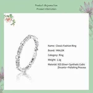 Elegant S925 sterling silver heart ring with sparkling zirconia and 2mm polished band