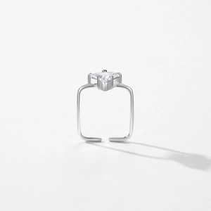 Bague ouverte minimaliste en argent S925 avec cœur irrégulier et cristal triangulaire