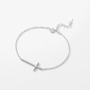 Minimalist S925 sterling silver cross bracelet with adjustable chain and spring clasp