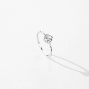 Bague minimaliste en argent sterling S925 avec diamant carré et finition polie