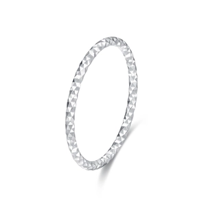 Sparkling S925 sterling silver minimalist ring with geometric faceted textured finish