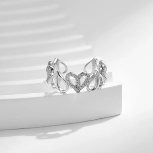 Bague ouverte en argent massif S925 avec cœur évidé et pavage de diamants scintillants