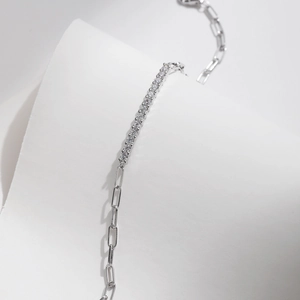 Elegant s925 sterling silver paperclip bracelet with D-color moissanite row stones