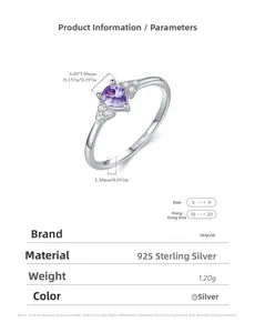 Détail de la bague en argent S925 avec améthyste violette en cœur et petits diamants