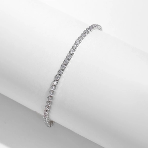 Elegant S925 sterling silver tennis bracelet with brilliant round-cut zirconia settings