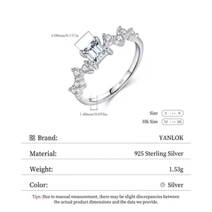 Bague élégante en argent sterling 925 avec oxyde de zirconium taille émeraude et pavé