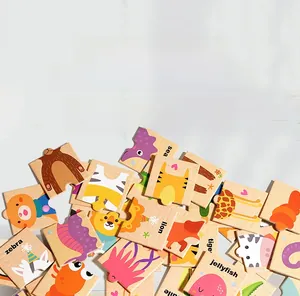 Détails de pièces de puzzle en bois avec motifs d'animaux et noms anglais éducatifs