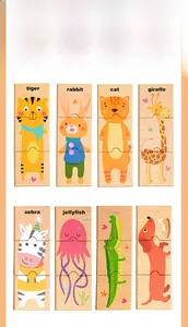 Détail macro de puzzles d'animaux en bois en trois pièces avec mots anglais éducatifs