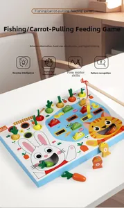 Détail macro du jeu éducatif en bois avec pêche magnétique et récolte de carottes