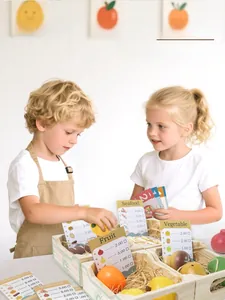 Jeu de marchande en bois pour enfants avec fruits réalistes, étiquettes et plateau