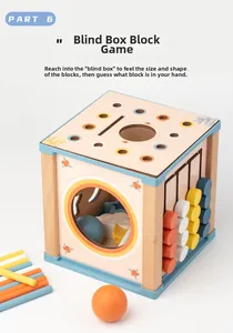 Détail de la boîte d'activités Montessori en bois avec tri de formes et boulier