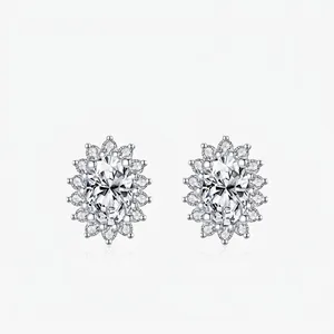 Orecchini a Bottone in Argento Sterling 925 Moissanite per Donna Taglio Ovale D Colore VVS1 Girasole Halo Orecchini Con Certificato GRA Gioielli di Lusso