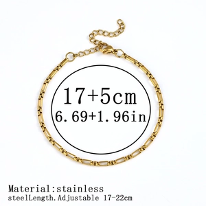 Detail of 18K gold plated stainless steel chain with lobster clasp and adjustable link