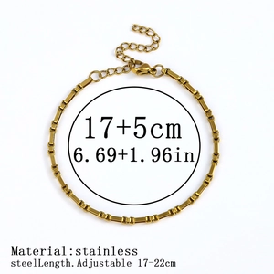 Detail of 18K gold-plated stainless steel bracelet with lobster clasp and extension