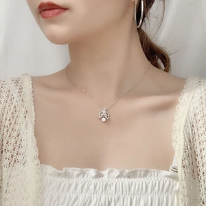 Collier Tour Eiffel en argent S925 avec pendentif en moissanite ronde pour femmes